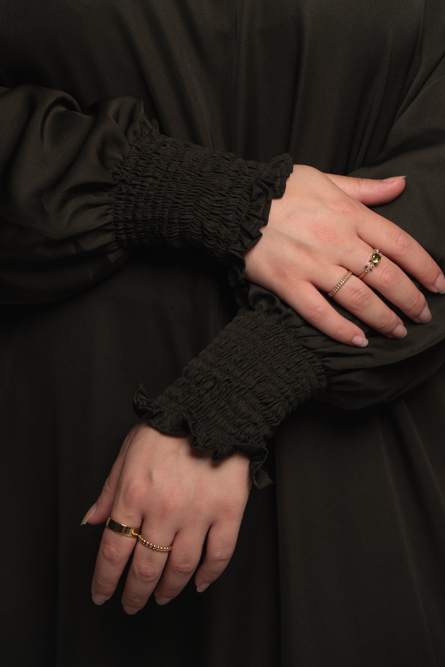 Olive Oasis – Elegant & Timeless