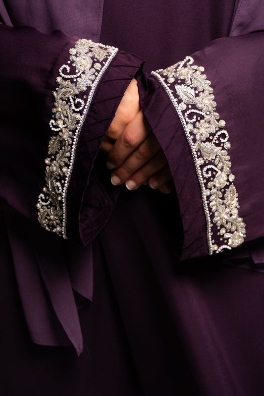 Amethyst Reverie – A Vision of Regal Grace