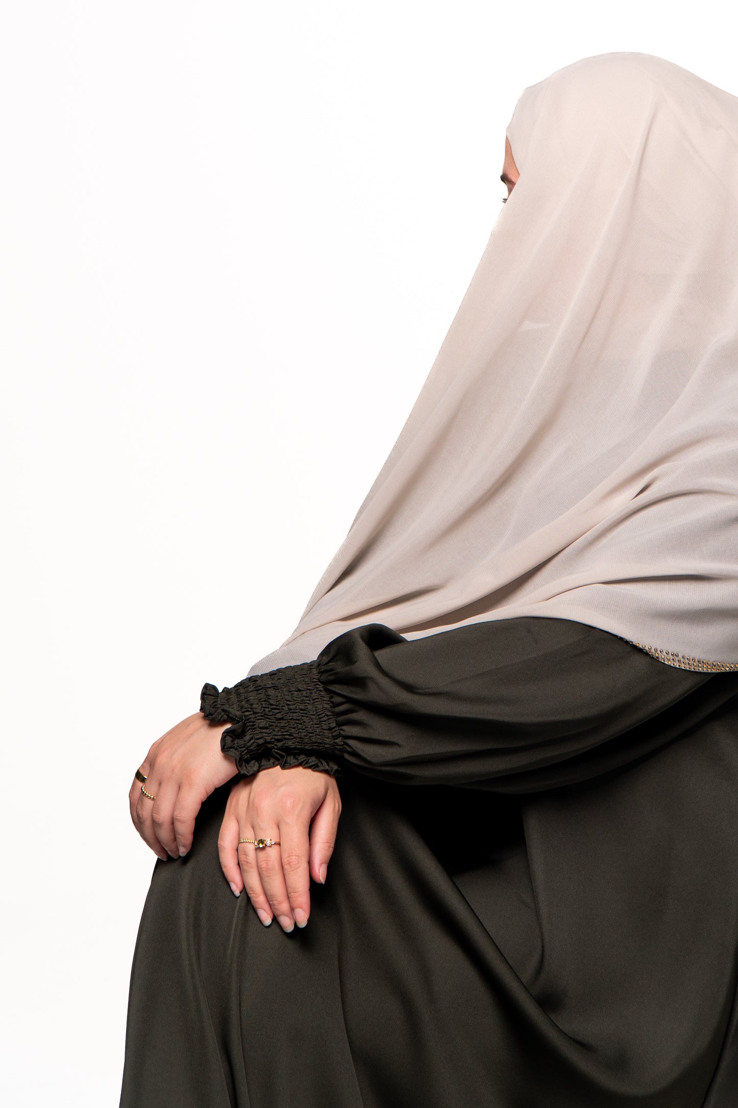 Olive Oasis – Elegant & Timeless